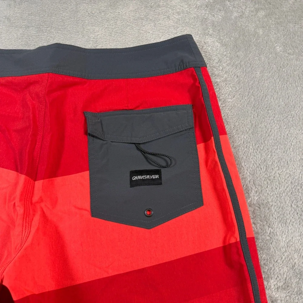 Quiksilver Board Short Mens 34 Red Striped Highline 4-Way Stretch Surf 9